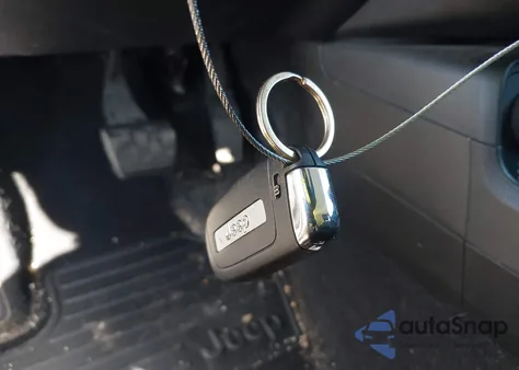 2016 Jeep Renegade Latitude из США, поврежденный, VIN ZACCJBBT7GPE29217